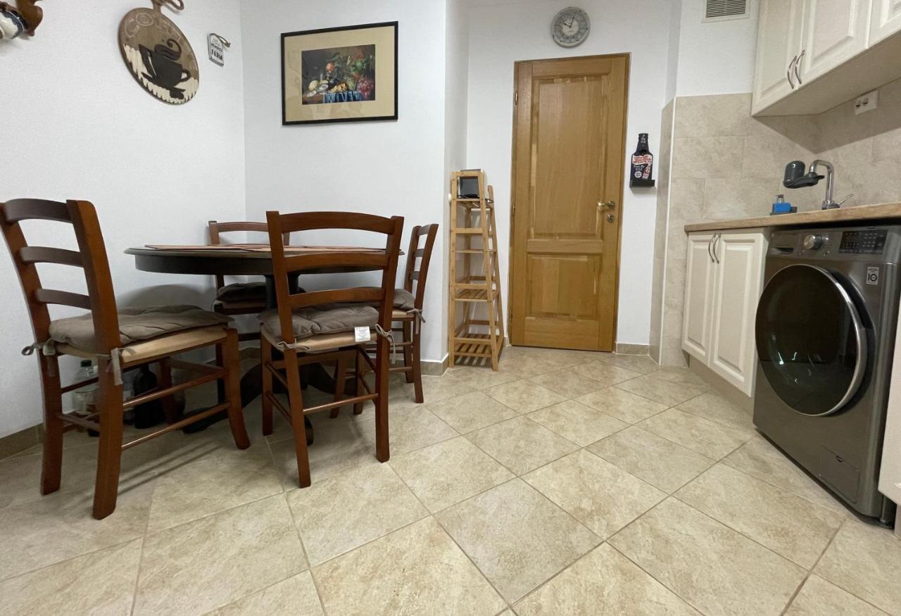 Appartement 2_Traveler'S Retreat à Braşov Extérieur photo
